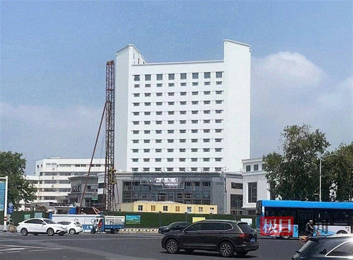 南京虹桥饭店原总厨师长丁洪平被查，前同事：他在业内比较有名