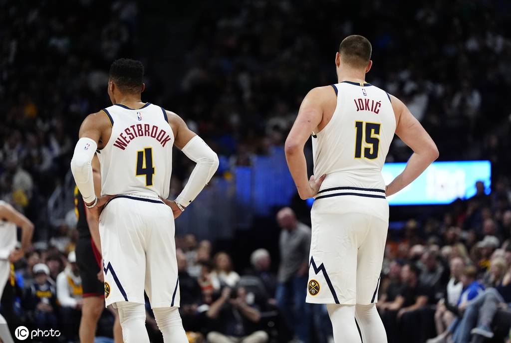 威少重生成赛季最励志故事 他埋没的才华何以被唤醒？