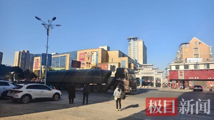 江西“最强钉子户”独守孤房 :有点后悔像‘赌’输了 没料到政府让公路改道