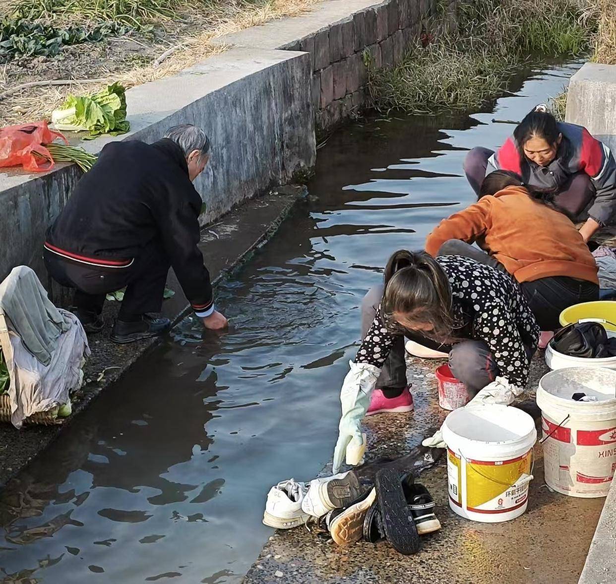 江西“最强钉子户”独守孤房 :有点后悔像‘赌’输了 没料到政府让公路改道