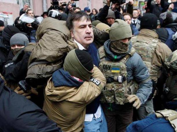 前线溃败已成定势，乌军抓壮丁堵不住窟窿，战壕填人赶不上消耗