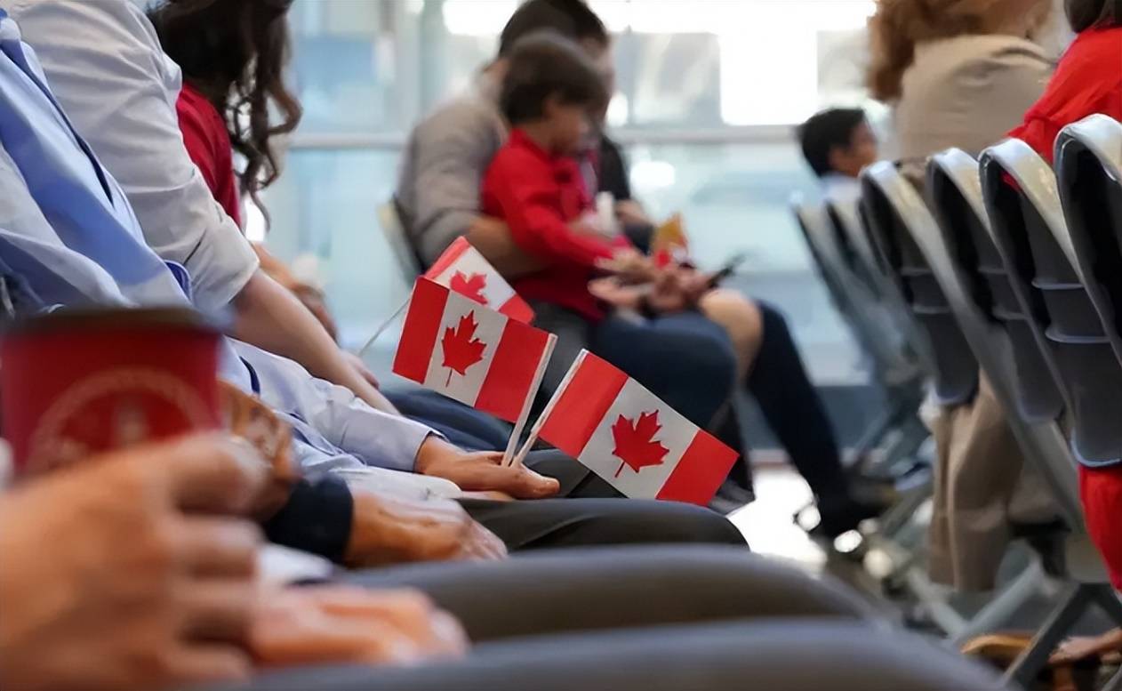 加拿大总理上任两周后，说出了对中国的真实想法，准备自断后路？