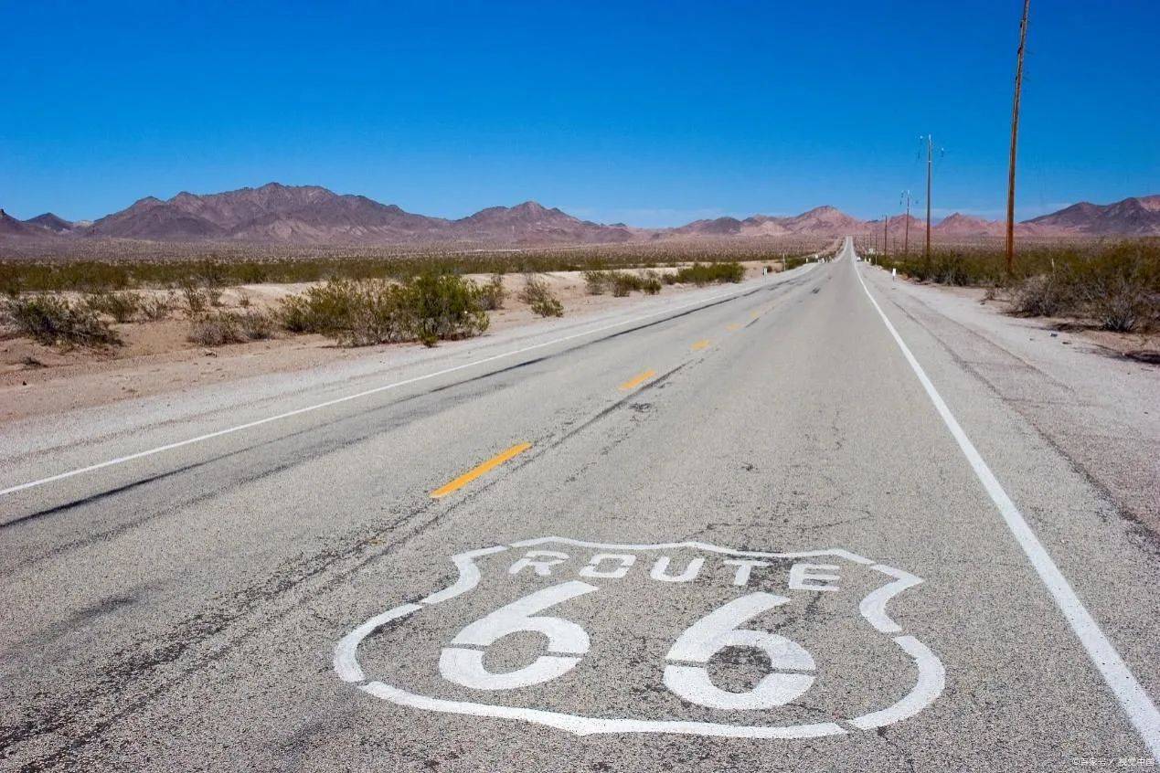 20枚核导弹滞留高速，交警无论怎样都不肯放行，称：必须交罚款！