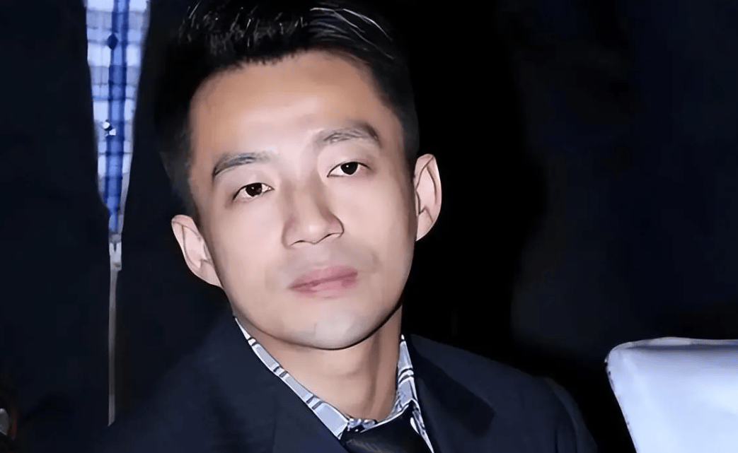 把烂牌打出了王炸！汪小菲资产曝光，个人身价突破25亿，3年完成逆袭