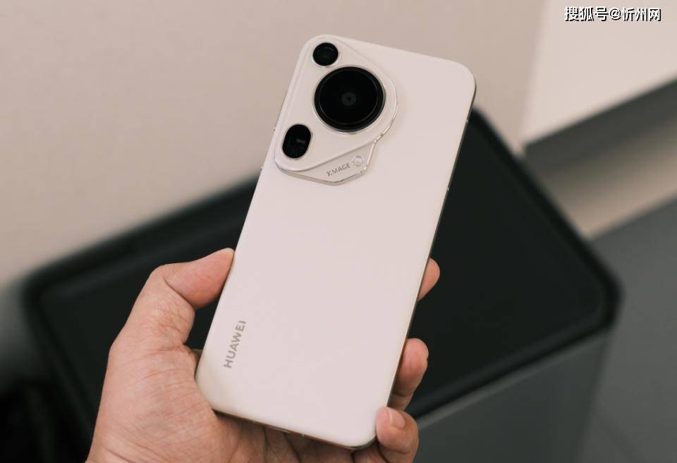 华为再次妥协，不好卖就降价，16GB+512GB顶尖旗舰突降3600元！