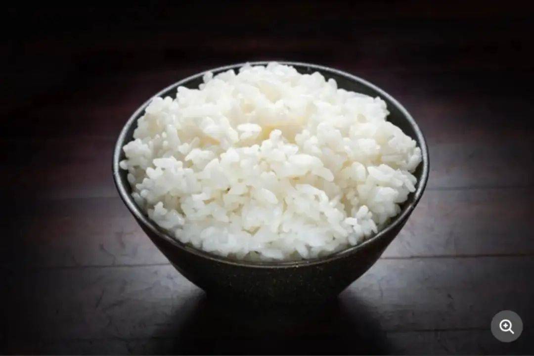 日本人一边去韩国疯抢大米，一边吐槽：便宜没好货，还是日本大米好吃！