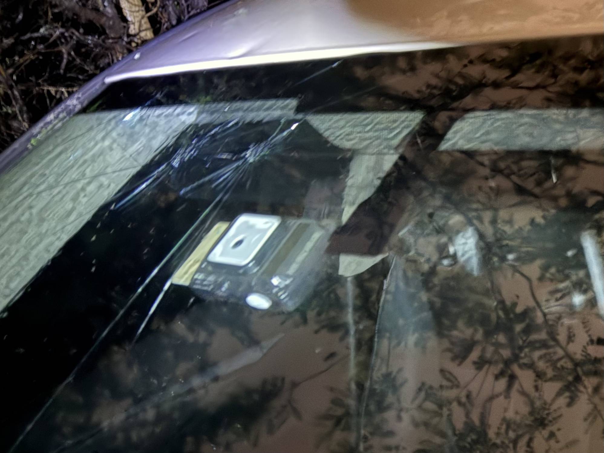 北京冰雹后车险理赔咨询火爆，车险公司：车被砸后别磨叽，先报备