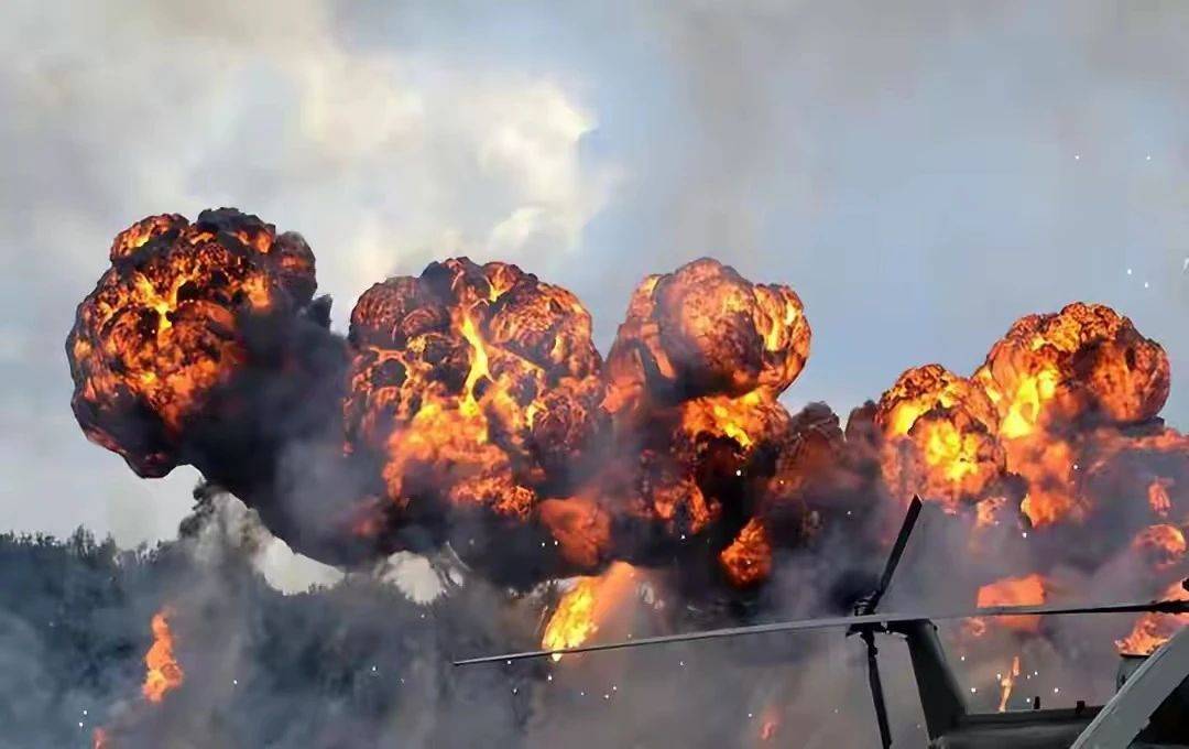 看到这个，印度心态全崩了！中国人藏得太深，这仗根本打不下去！