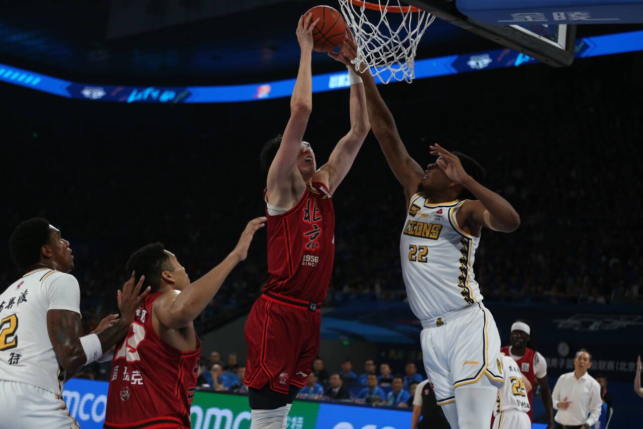 浙江广厦4-2北京夺队史CBA首冠！周琦31+10布朗41分