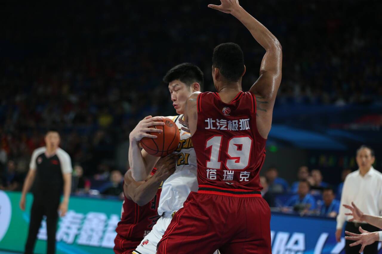 浙江广厦4-2北京夺队史CBA首冠！周琦31+10布朗41分
