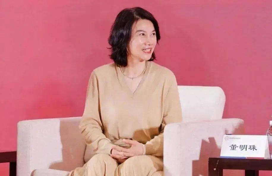 孟羽童“520”收到董明珠微信，格力回应：欢迎回家吃饭！知情人士称二人或合体直播