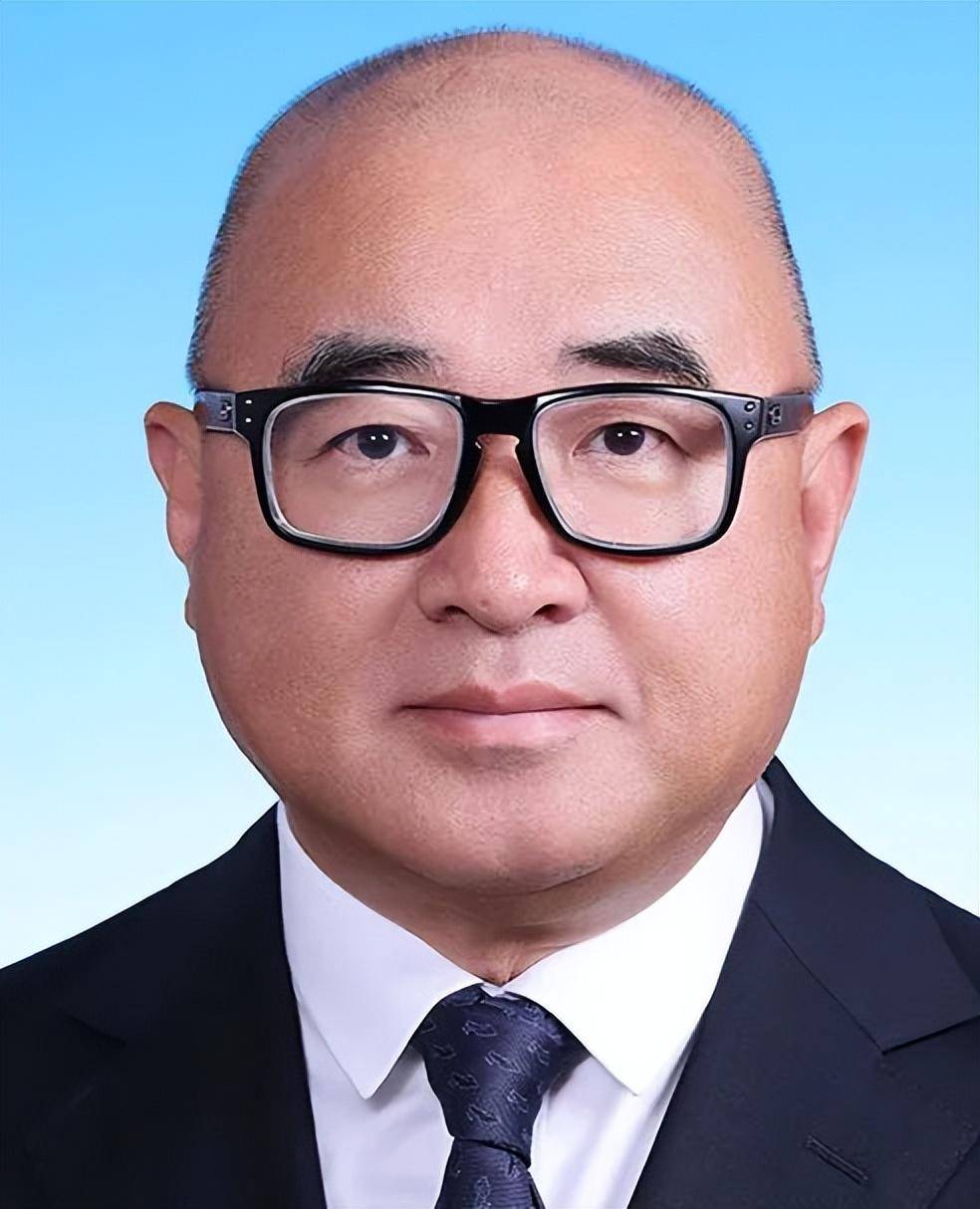 国务院最新任免，4位干部职务调整