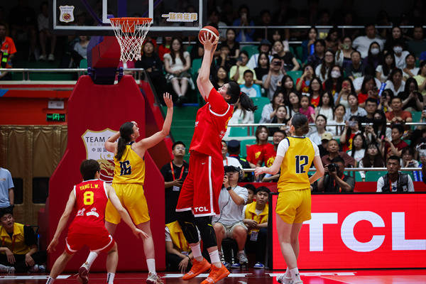 狂胜67分！张子宇16+7杨舒予22分 中国女篮再擒波黑