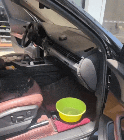 转发提醒！有这种充电线的，尽快拔掉！