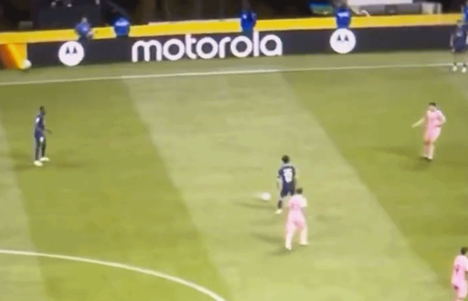 巴黎媒体人热议梅西挥臂动作：梅西恨透了维蒂尼亚，他疯了！