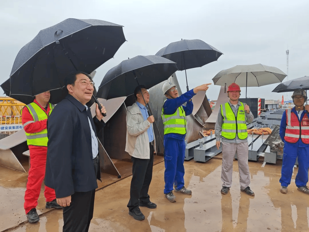 天津市国资委党委委员、副主任韩云翔，渤化集团党委副书记、总经理田云生到渤化工程庆阳同欣顺酐项目考察慰问