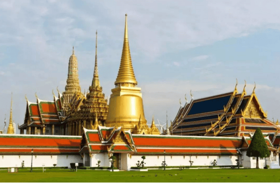 紧要关头，佩通坦“援手”赶到，泰国内阁大变天，洪森恐败局已定