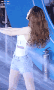 韩国水弹音乐节名场面：宋雨琦宣美柳智敏性感火辣权恩妃超撩人