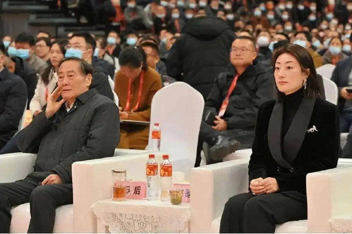 非婚生子女跨境追讨200亿遗产,娃哈哈继承案揭家族信托法律冲突