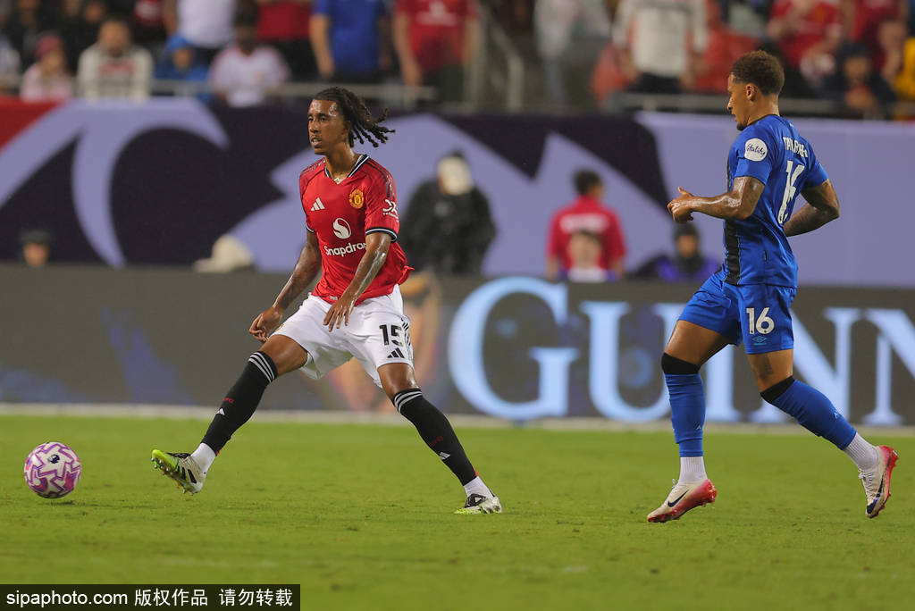 曼联主帅阿莫林慧眼识珠：19岁小将威廉姆斯一战成名