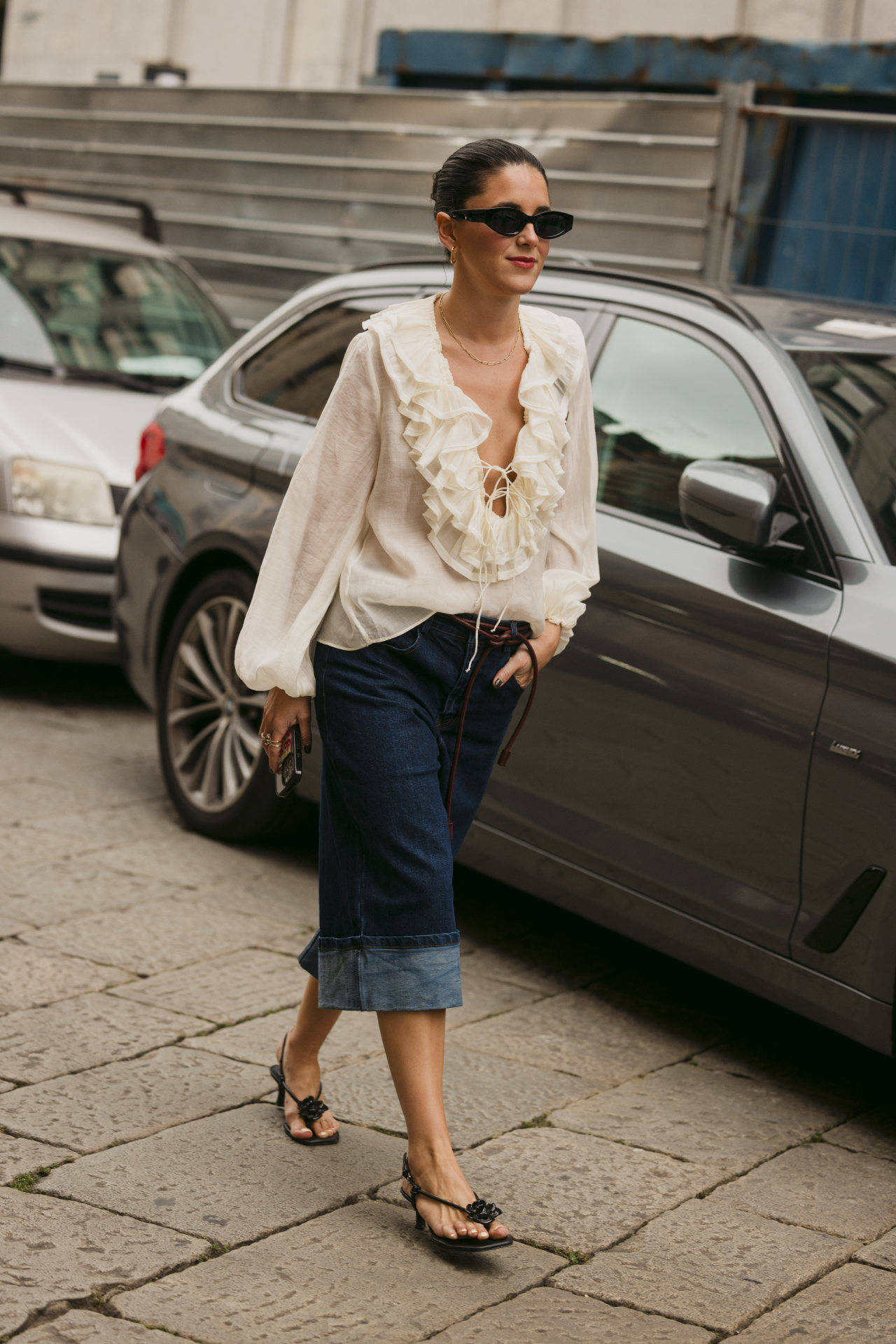 杨幂欧阳娜娜都爱穿的宽腿中裤，今夏火成这样啦？