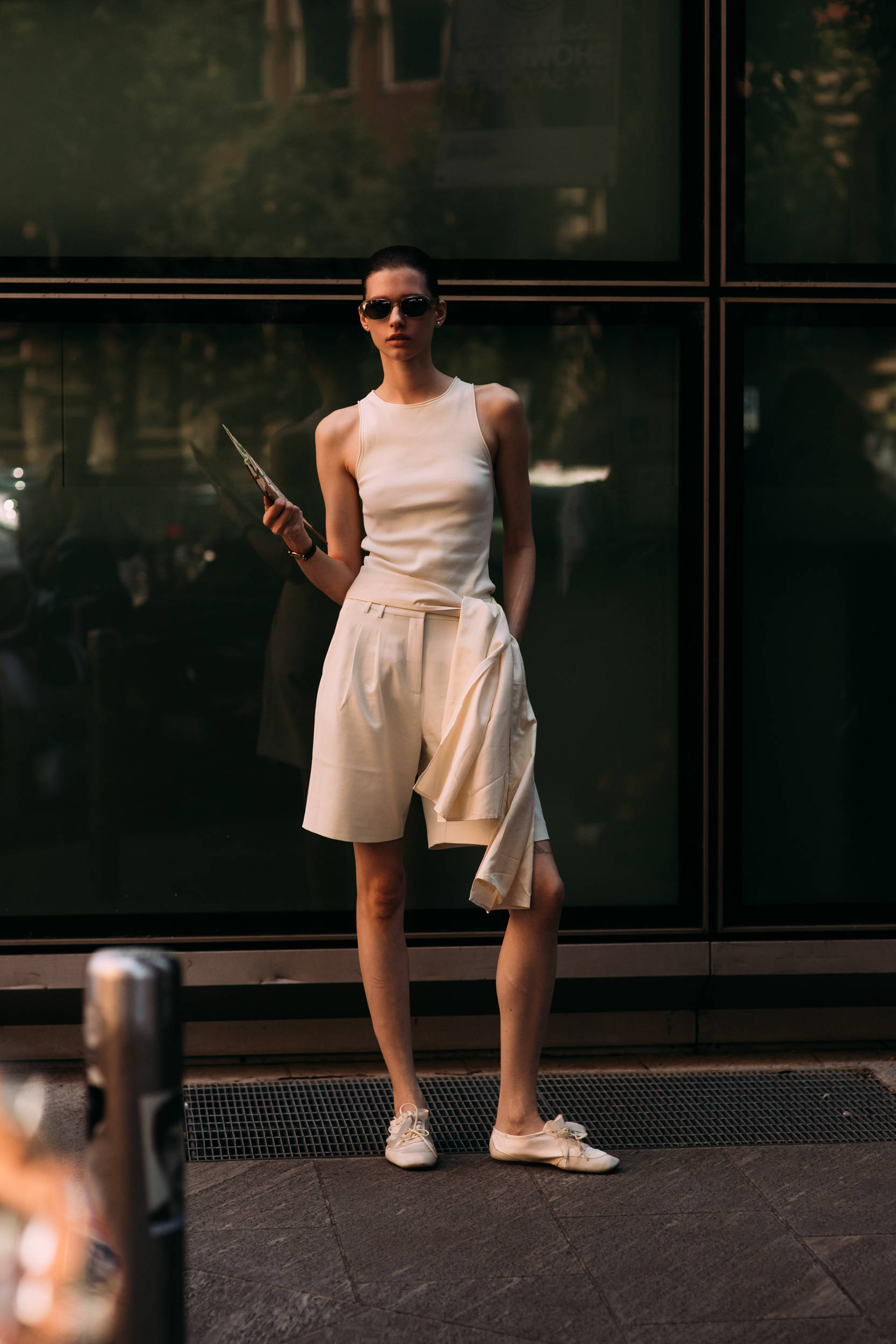 杨幂欧阳娜娜都爱穿的宽腿中裤，今夏火成这样啦？