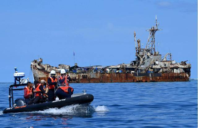 中方终于出手了：仁爱礁破船断粮3个月，被逼急的菲军叫嚣要开战