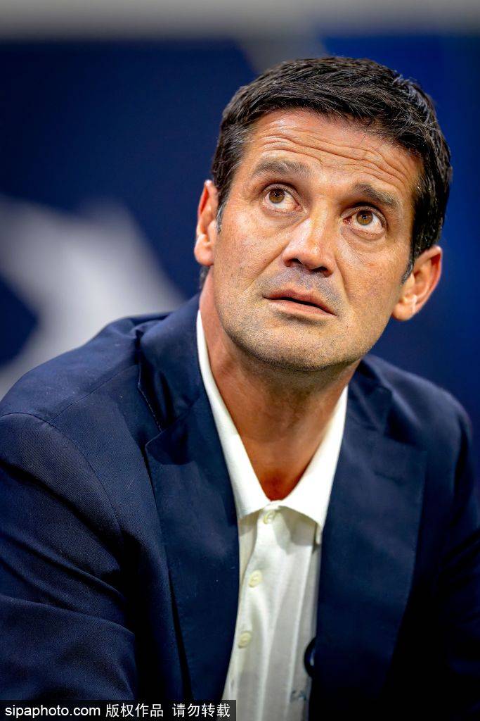 莱奥回归与那不勒斯后防危机：谁将掌控比赛的主动权？