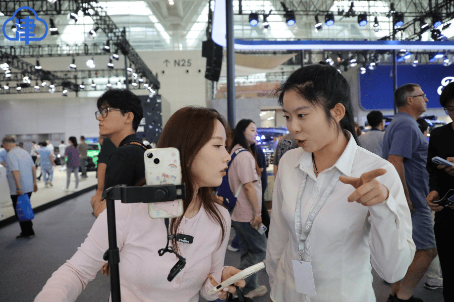 公安机关全力保障2025中国(天津)国际汽车展览会顺利进行