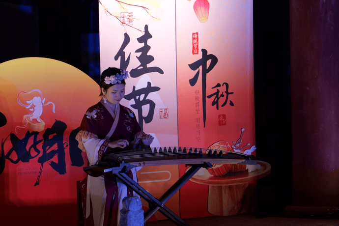 郑是金秋 月满商都｜城隍庙里过中秋，商城明月别样团圆